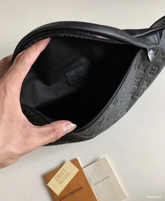 VUITTON BUMBAG LOUIS DISCOVERY 0823